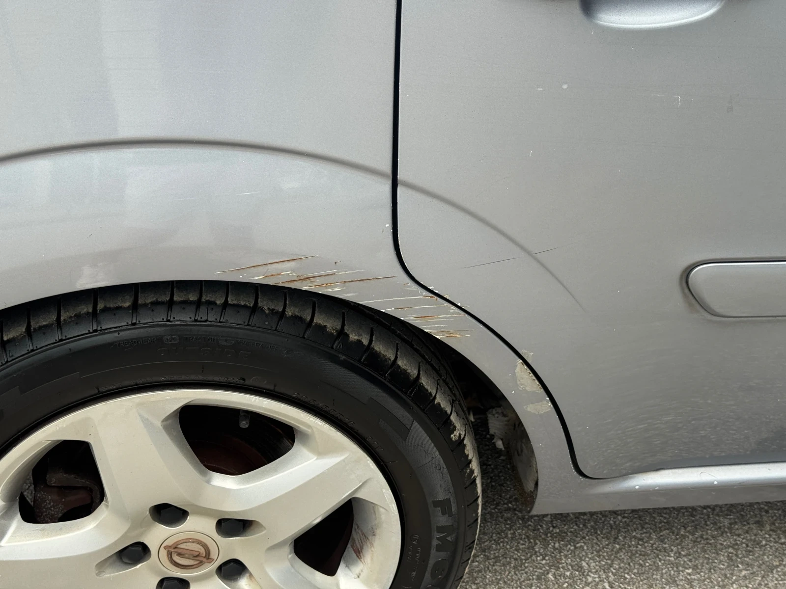 Opel Zafira 1.9 cdti 7 места, снимка 13 - Автомобили и джипове - 54765917