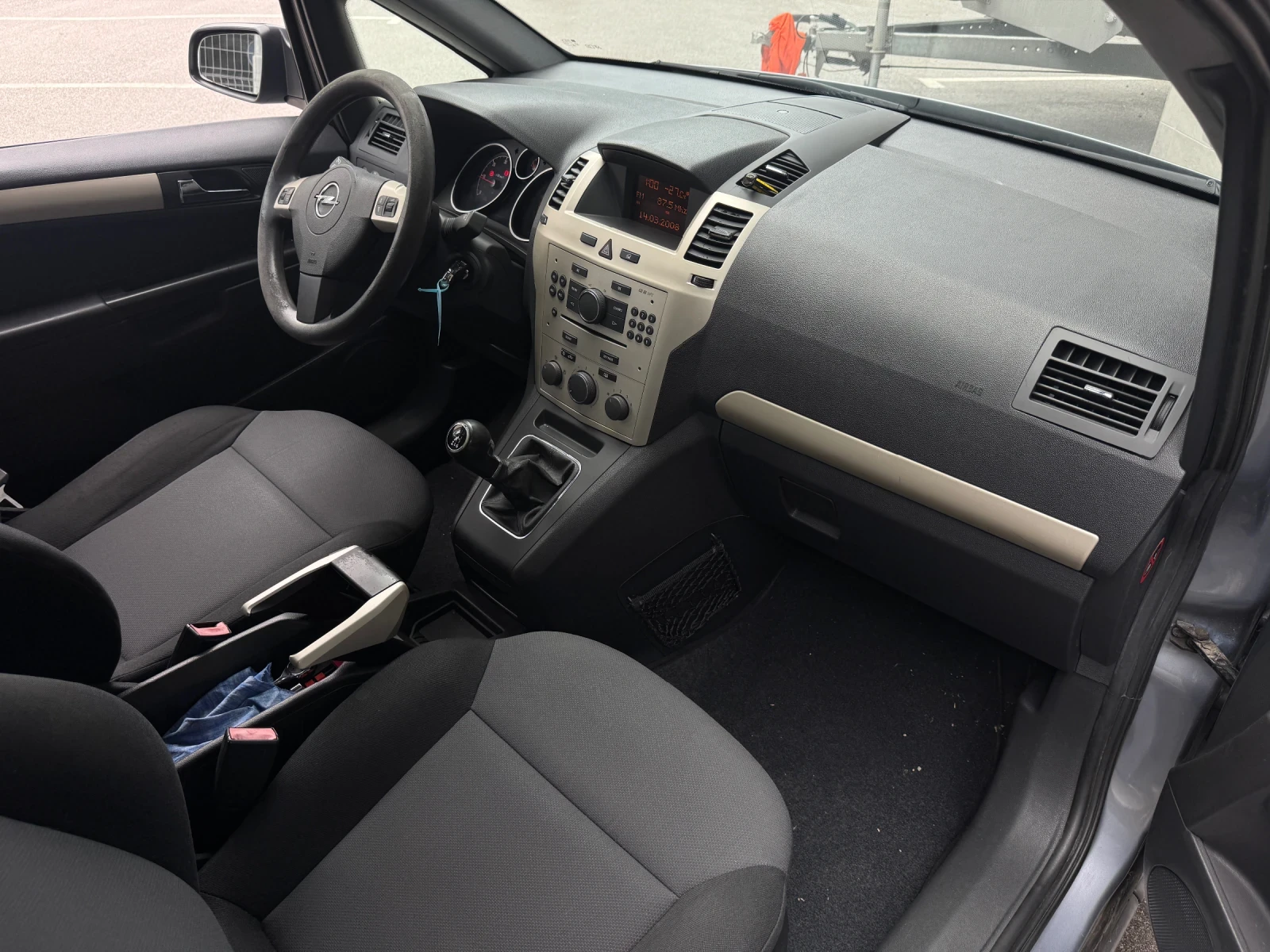 Opel Zafira 1.9 cdti 7 места, снимка 7 - Автомобили и джипове - 54765917