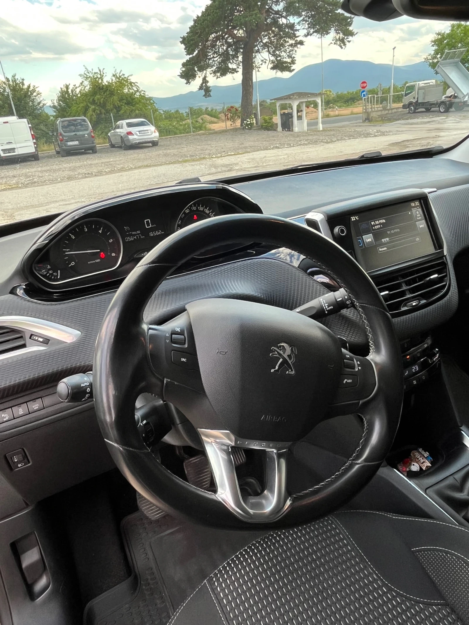 Peugeot 208 208 HDI , снимка 13 - Автомобили и джипове - 54919229