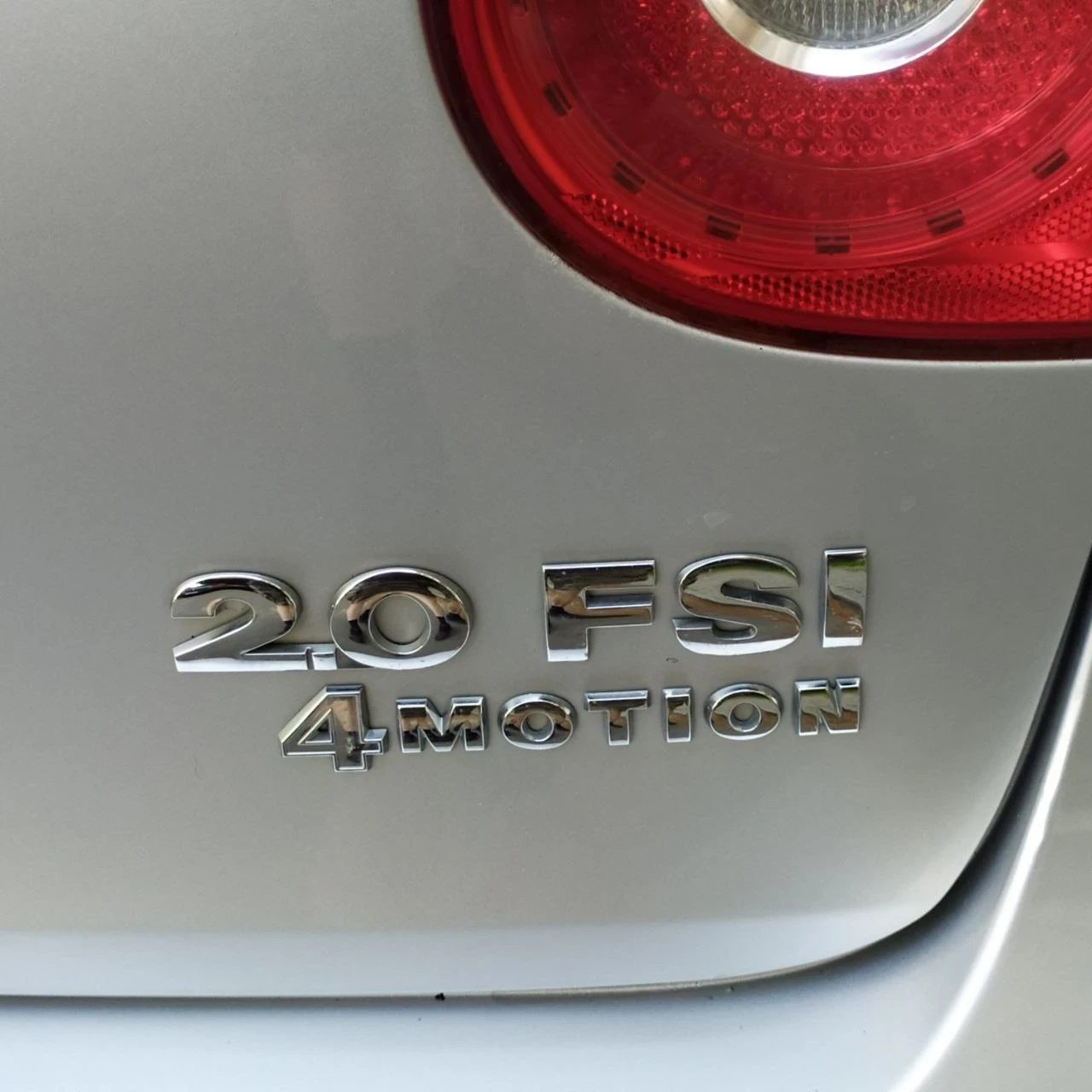 VW Golf 2.0 FSI, снимка 6 - Автомобили и джипове - 55220558