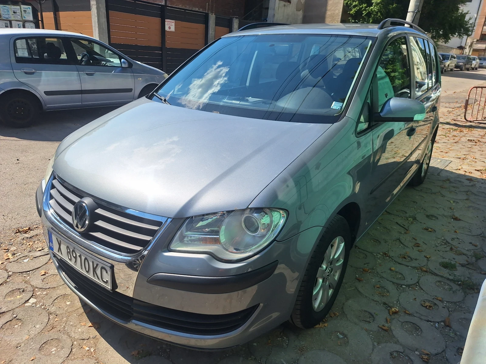 VW Touran, снимка 8 - Автомобили и джипове - 55403483