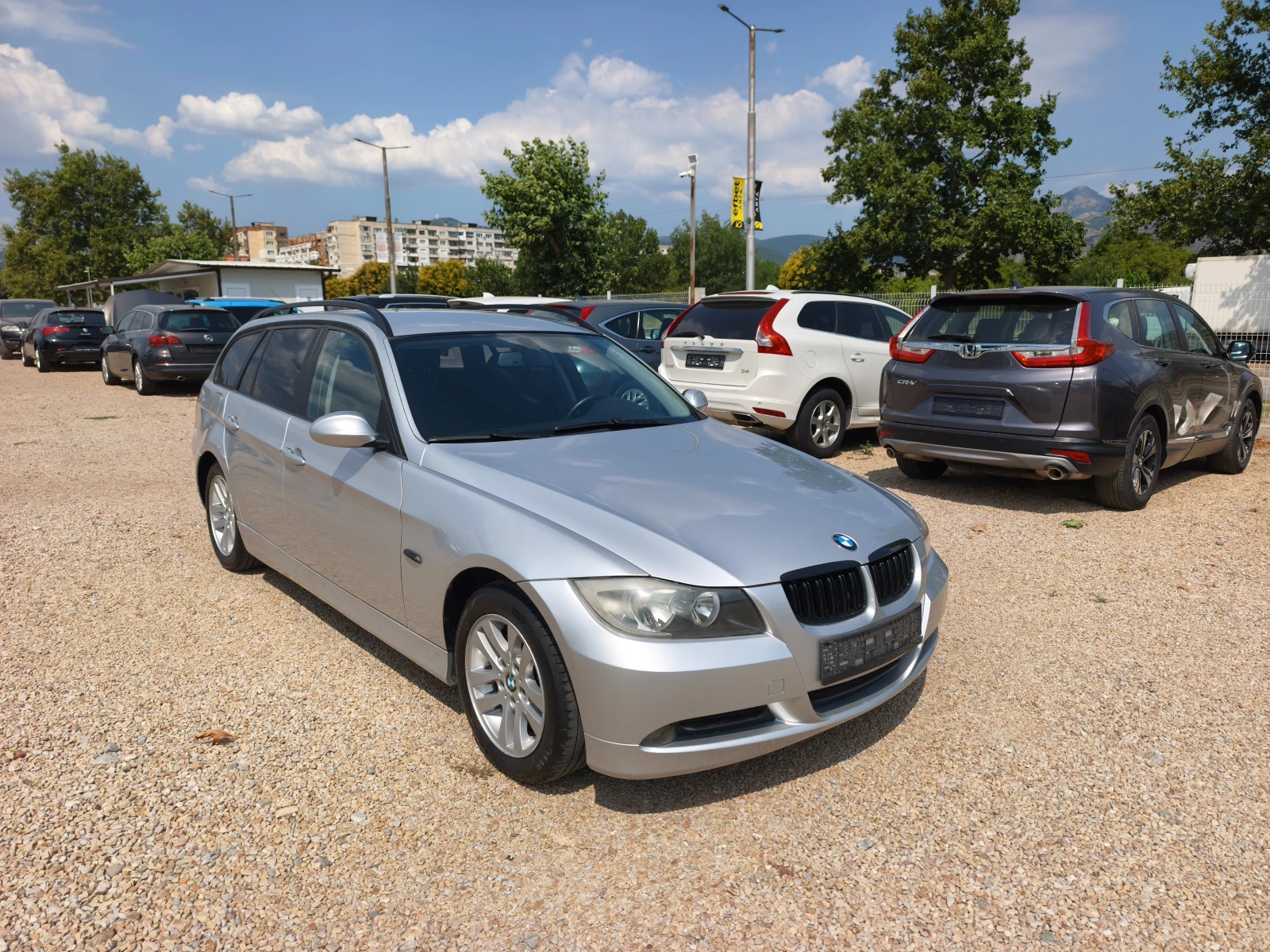 BMW 320  I 129k.c., снимка 3 - Автомобили и джипове - 55570922