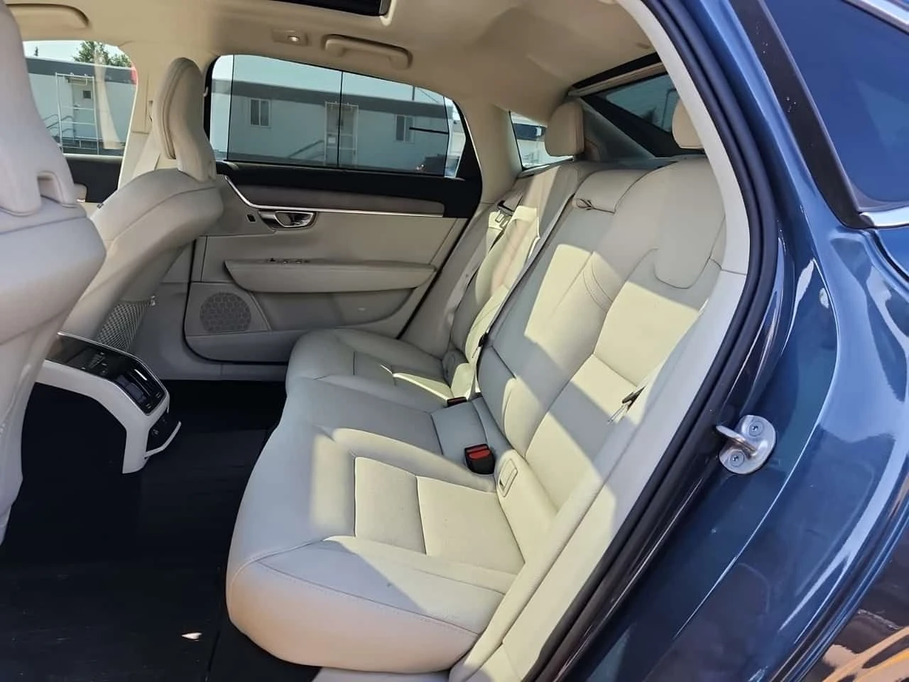 Volvo S90 * PLUS BRIGHT THEME * Без инциденти * От Volvo * , снимка 9 - Автомобили и джипове - 55575833