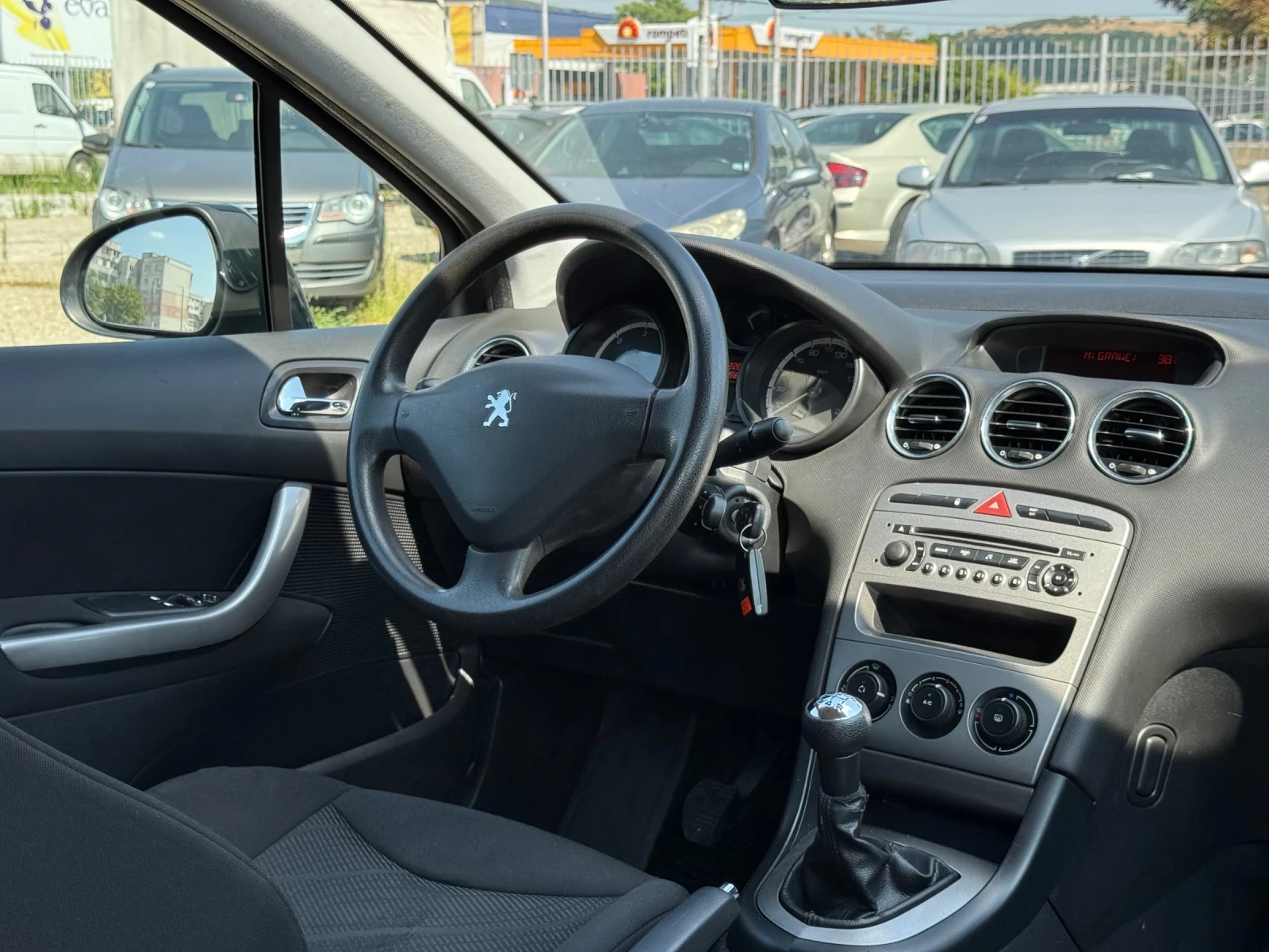 Peugeot 308 Лизинг* SW 1.6HDi Климатик, снимка 10 - Автомобили и джипове - 55643467
