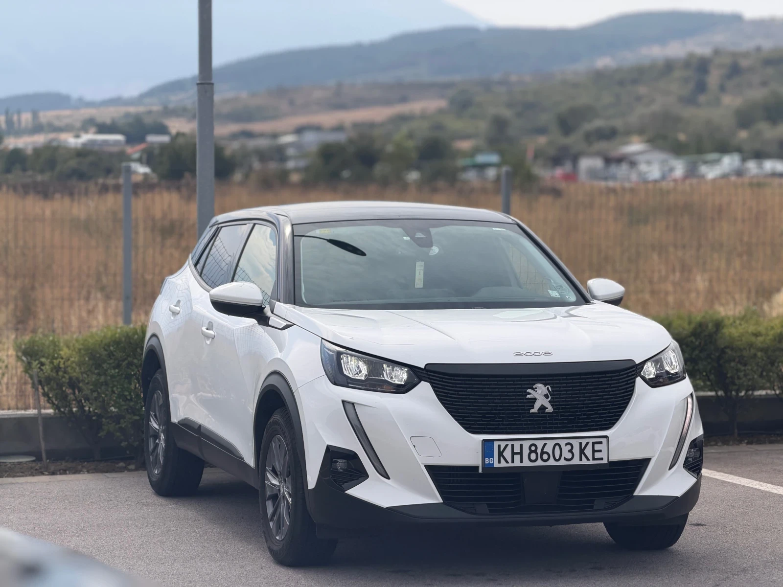 Peugeot 2008 1.5HDI* EURO6* ОБСЛУЖЕНА * ТОП СЪСТОЯНИЕ* , снимка 3 - Автомобили и джипове - 56063959