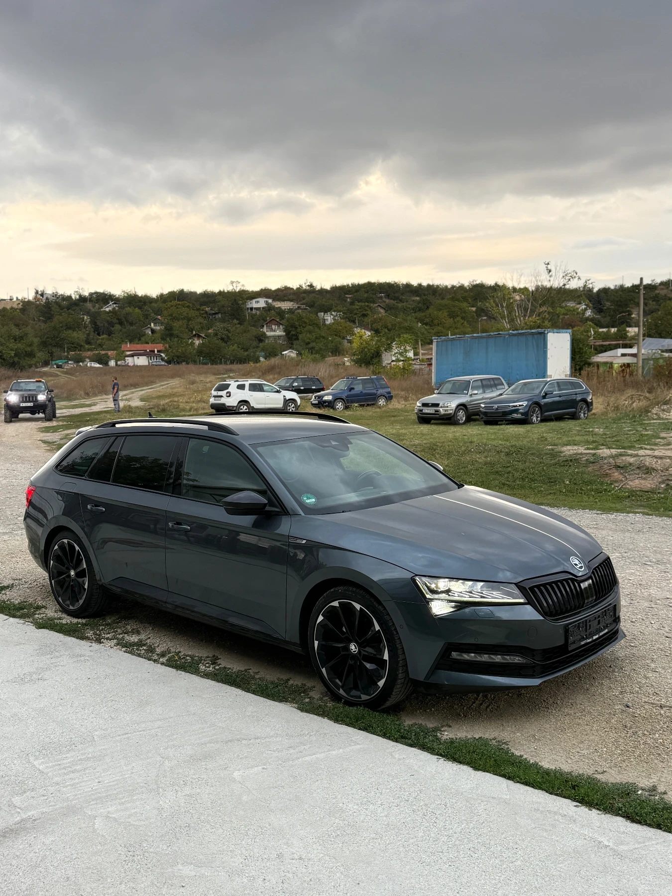 Skoda Superb Sportline Facelift Digital, снимка 4 - Автомобили и джипове - 56260943