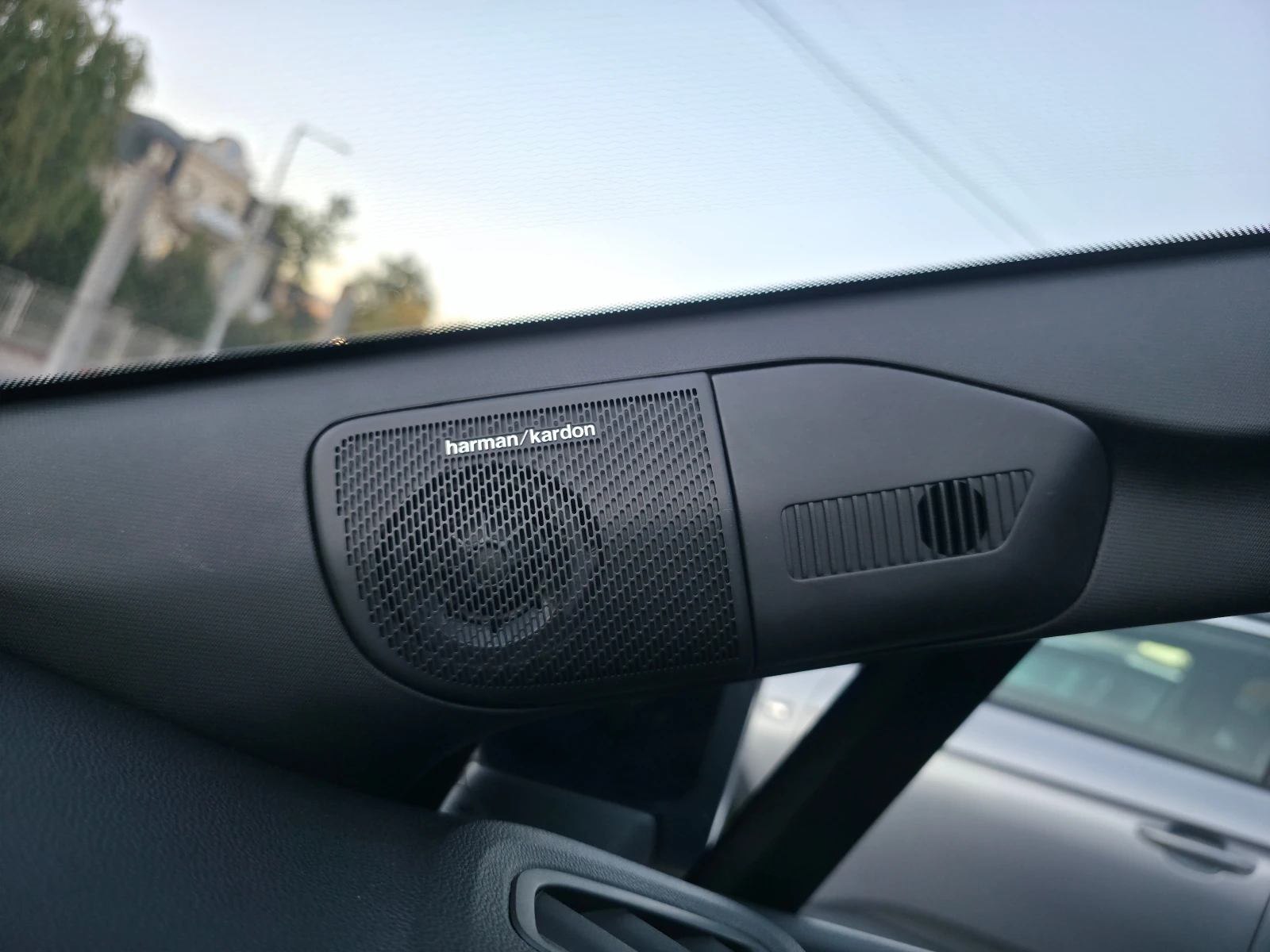 Renault Captur 1.6 E-Tech Hybrid Alpine , снимка 16 - Автомобили и джипове - 56370762