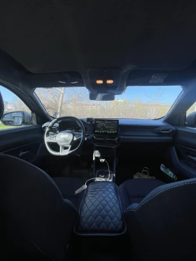 Dacia Duster 2025 Hybrid 140 Journey - Като Нова, Гаранционна!, снимка 4