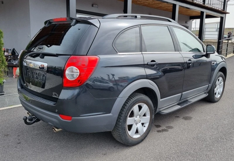 Chevrolet Captiva 2.4i 110000км, снимка 4 - Автомобили и джипове - 45101822