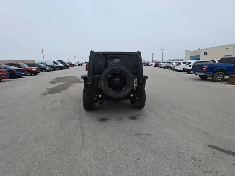 Jeep Wrangler, снимка 3 - Автомобили и джипове - 49099979