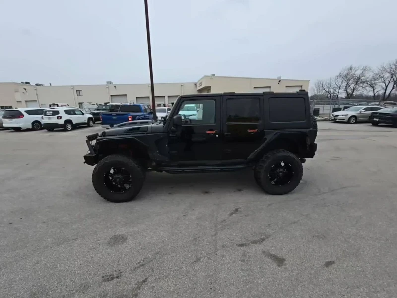 Jeep Wrangler, снимка 2 - Автомобили и джипове - 49099979