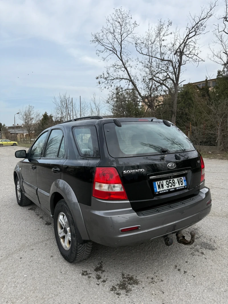 Kia Sorento 2.5 Дизел, снимка 4 - Автомобили и джипове - 49464827