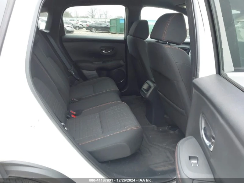 Honda Hr-v 2.0L I-4 DI, DOHC, VVT, 158HP Front Wheel Drive, снимка 14 - Автомобили и джипове - 49466707