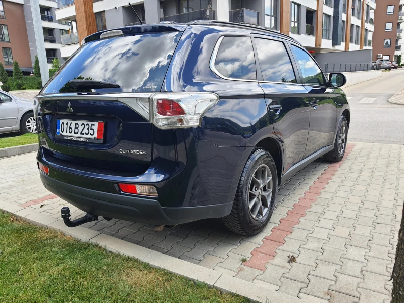 Mitsubishi Outlander 2.2DID , снимка 8 - Автомобили и джипове - 50986671
