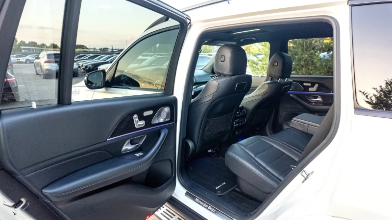 Mercedes-Benz GLS 350 D 4 MATIC 7-МЕСТЕН FULL AMG LINE ЛИЗИНГ 100% , снимка 15 - Автомобили и джипове - 52092861