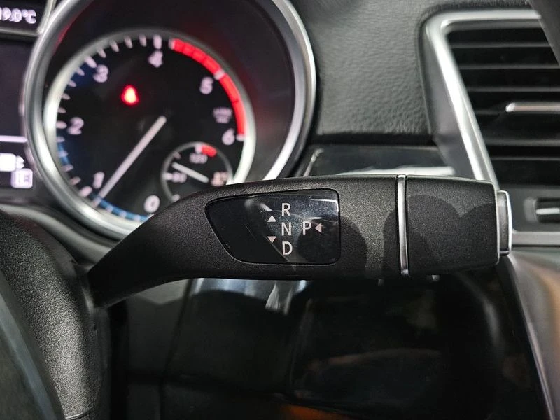 Mercedes-Benz ML 250 * ML250* ЦЕНАДОБГ!, снимка 9 - Автомобили и джипове - 55664083