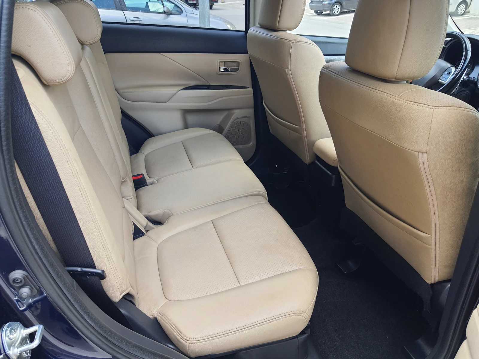 Mitsubishi Outlander 2.2DID  - изображение 9