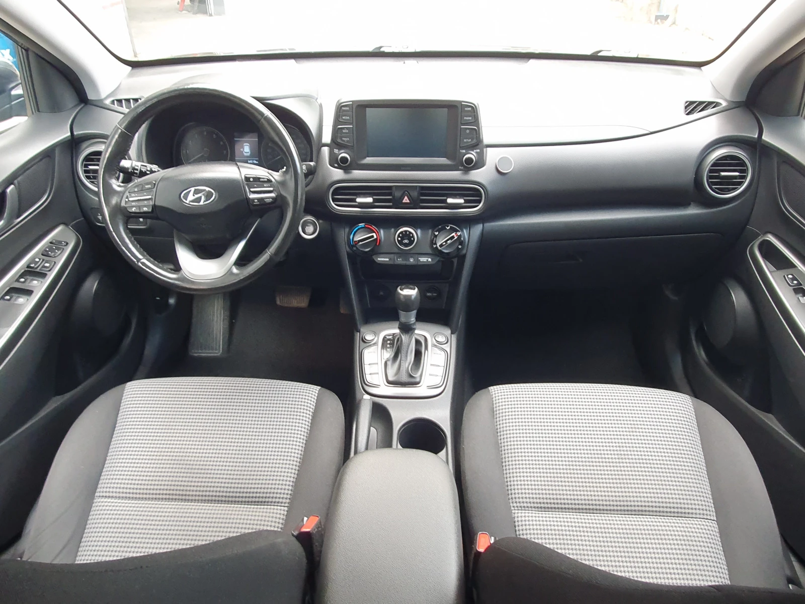 Hyundai Kona 2.0 i DOHC 4x4 - изображение 8