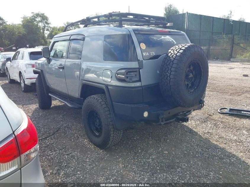 Toyota Fj cruiser 2013 TOYOTA FJ CRUISER - изображение 6