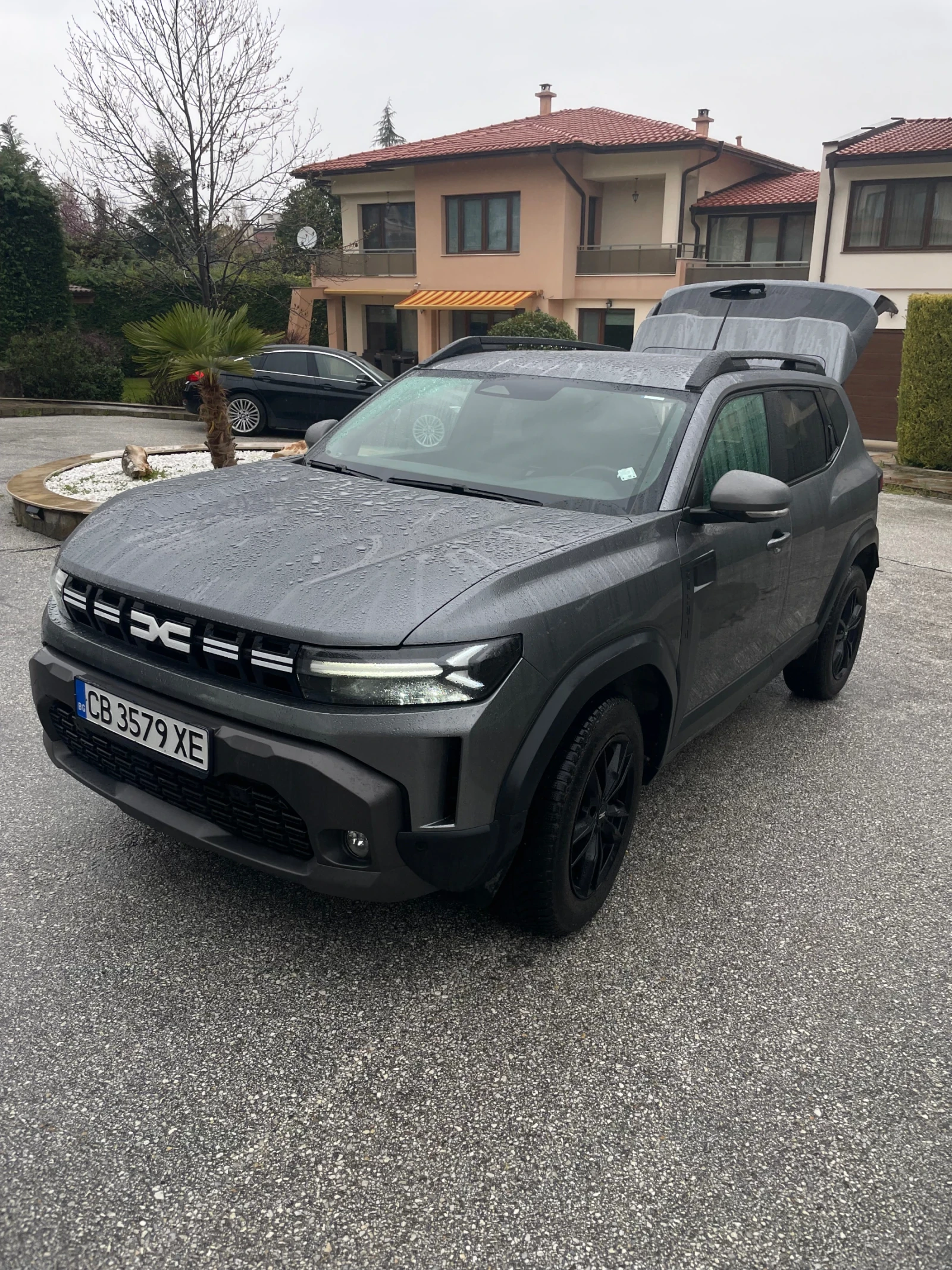 Dacia Duster 2025 Hybrid 140 Journey - Като Нова, Гаранционна!