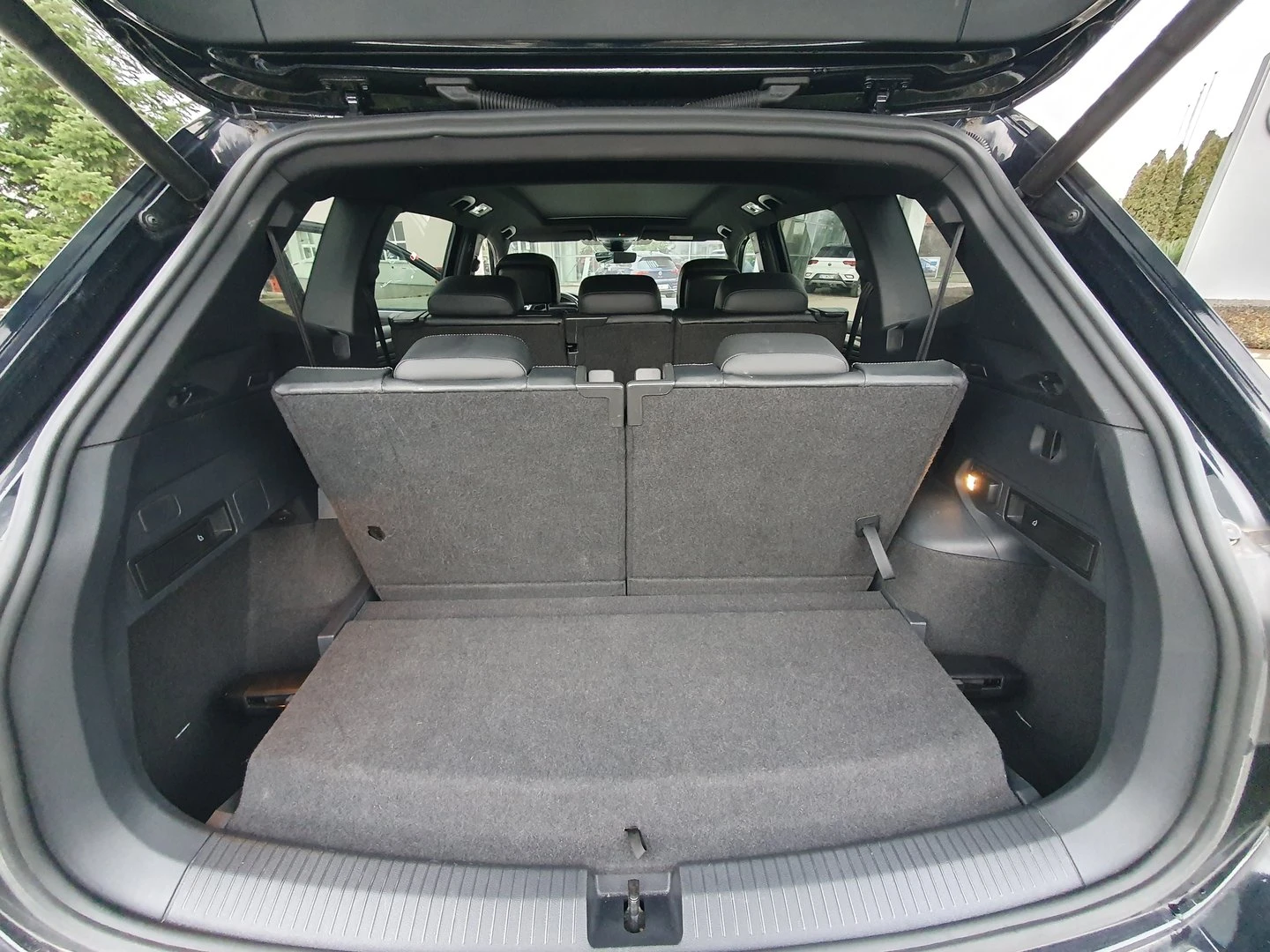 VW Tiguan LWB Highline 2.0TSI 4MOTION BMT | Mobile.bg � ����������� 7