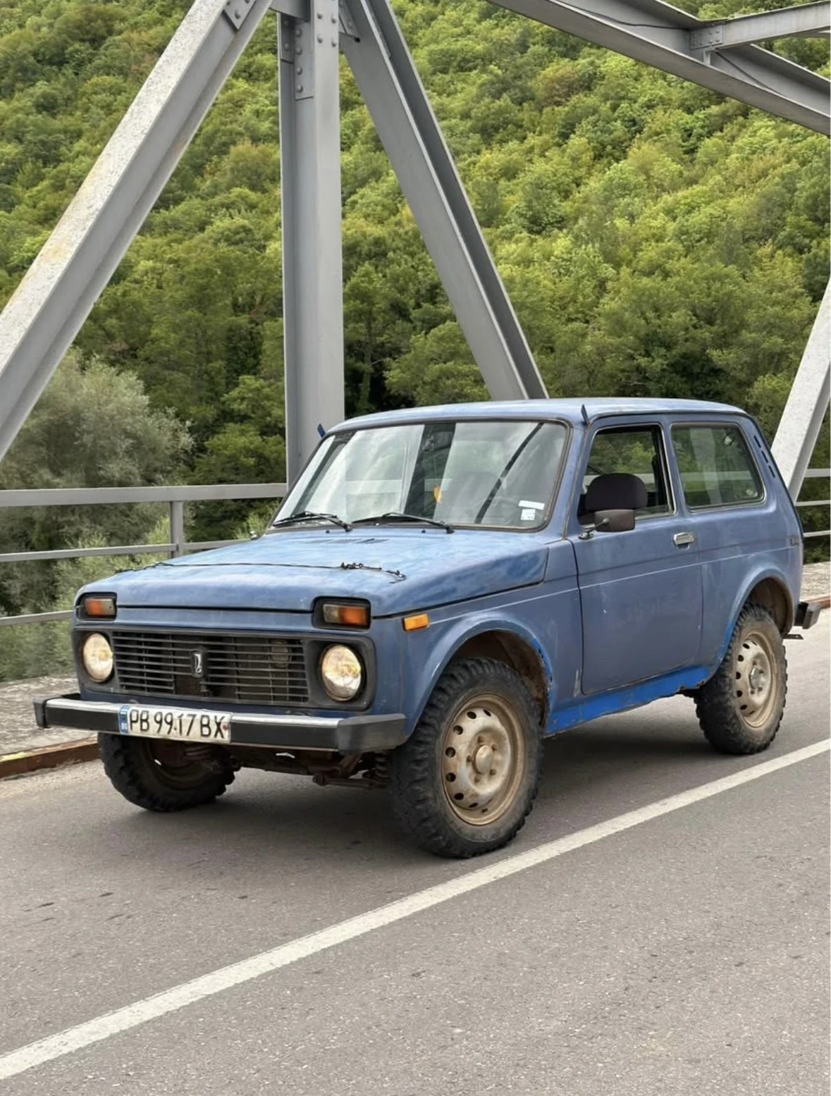 Lada Niva 1.7 газ, снимка 3 - Автомобили и джипове - 54139893