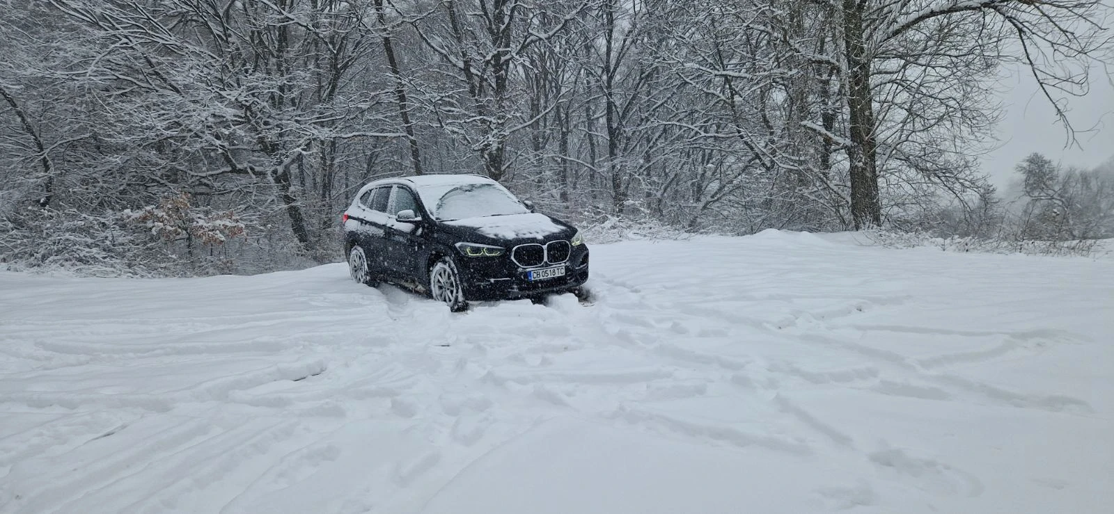 BMW X1 2.0i X drive, снимка 16 - Автомобили и джипове - 54209371