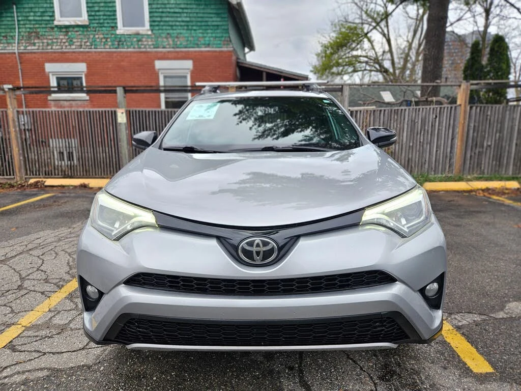 Toyota Rav4 SE AWD, снимка 3 - Автомобили и джипове - 54711788