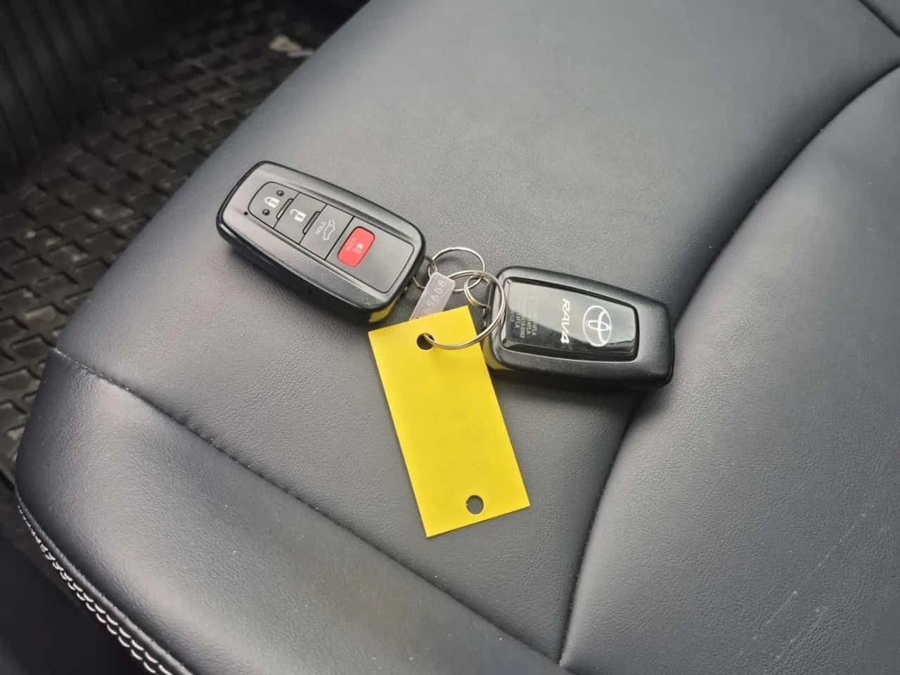 Toyota Rav4 * XLE AWD * CARFAX * ЦЕНА ДО БГ, снимка 14 - Автомобили и джипове - 55468321