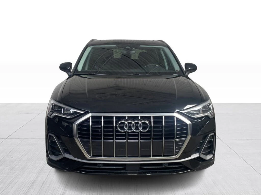 Audi Q3 * PANO * QUATTRO * Автокредит * (Цена до България)