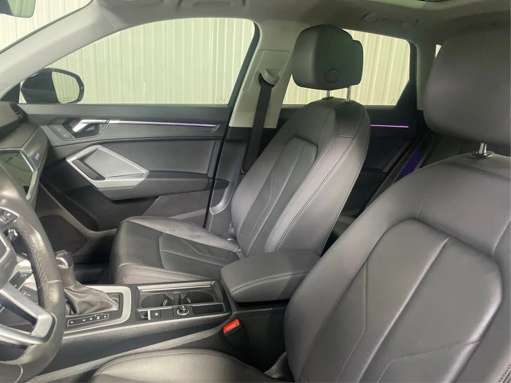 Audi Q3 * PANO * QUATTRO * Автокредит * (Цена до България), снимка 10 - Автомобили и джипове - 55626263