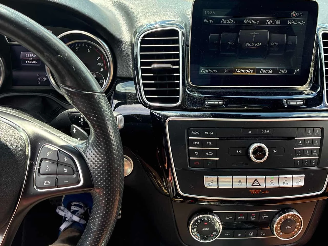 Mercedes-Benz GLE 400 4MATIC* DISTRONIC* 360КАМЕРИ* ПАНОРАМА* , снимка 9 - Автомобили и джипове - 55711357