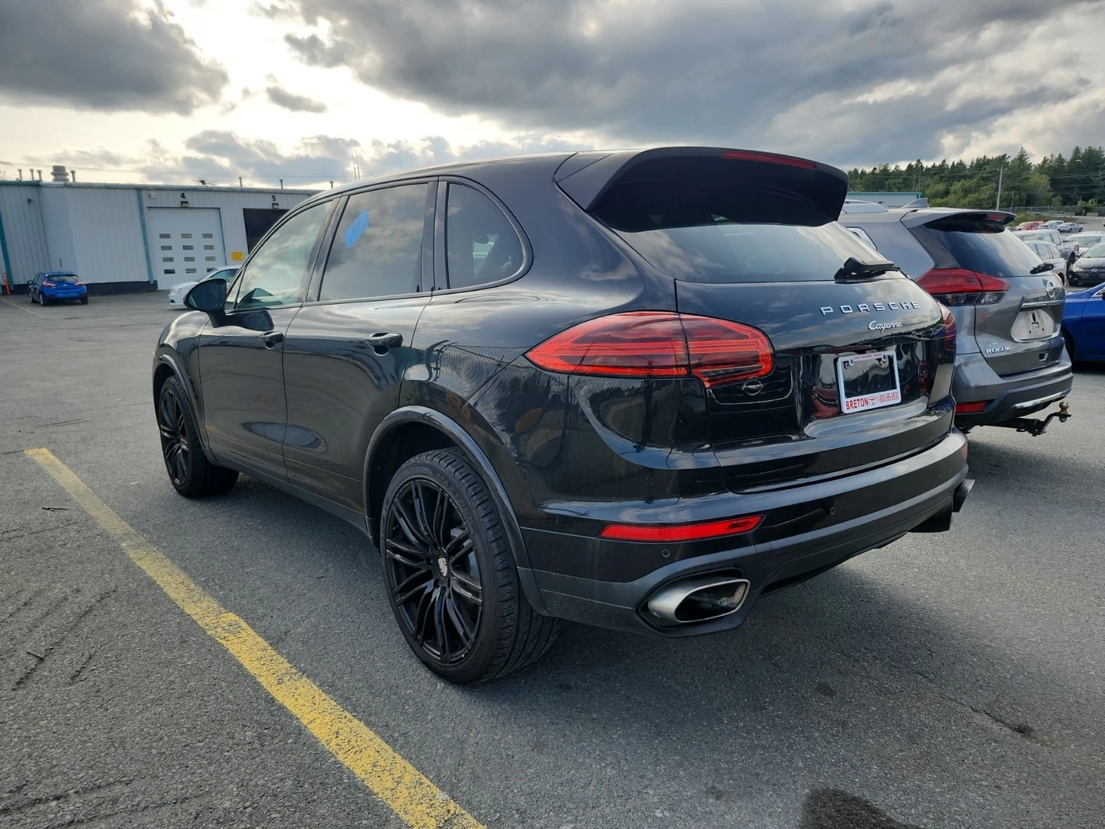 Porsche Cayenne Awd Platinum Edition / АВТОКРЕДИТ, снимка 4 - Автомобили и джипове - 56046897