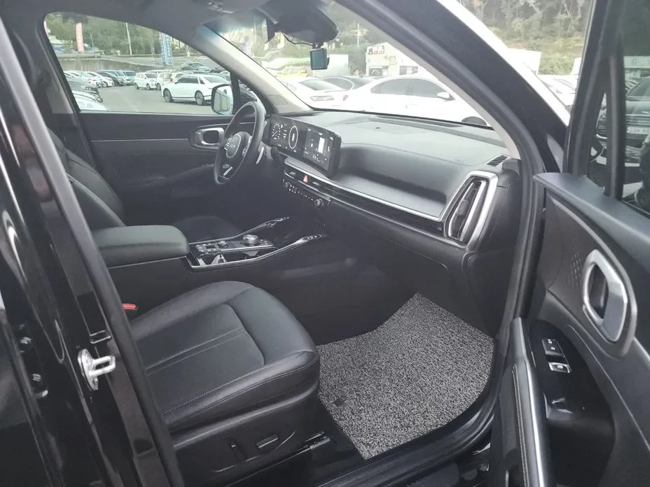 Kia Sorento ДИСТРОНИК * ПОДГРЕВИ * ОБДУХВАНЕ * 360 КАМЕРИ * , снимка 13 - Автомобили и джипове - 56502932