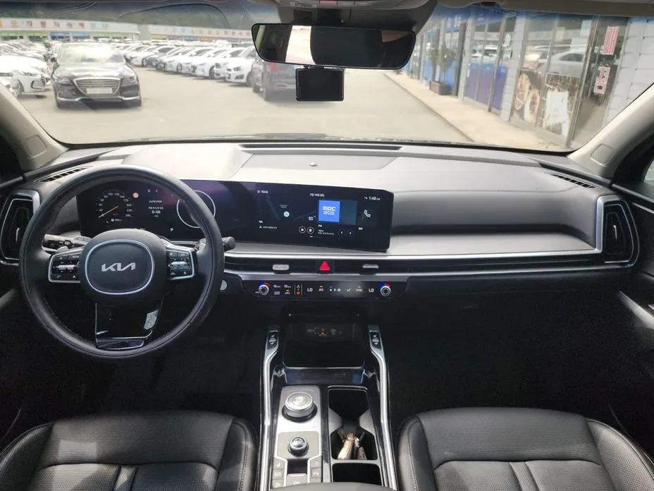 Kia Sorento ДИСТРОНИК * ПОДГРЕВИ * ОБДУХВАНЕ * 360 КАМЕРИ * , снимка 8 - Автомобили и джипове - 56502932