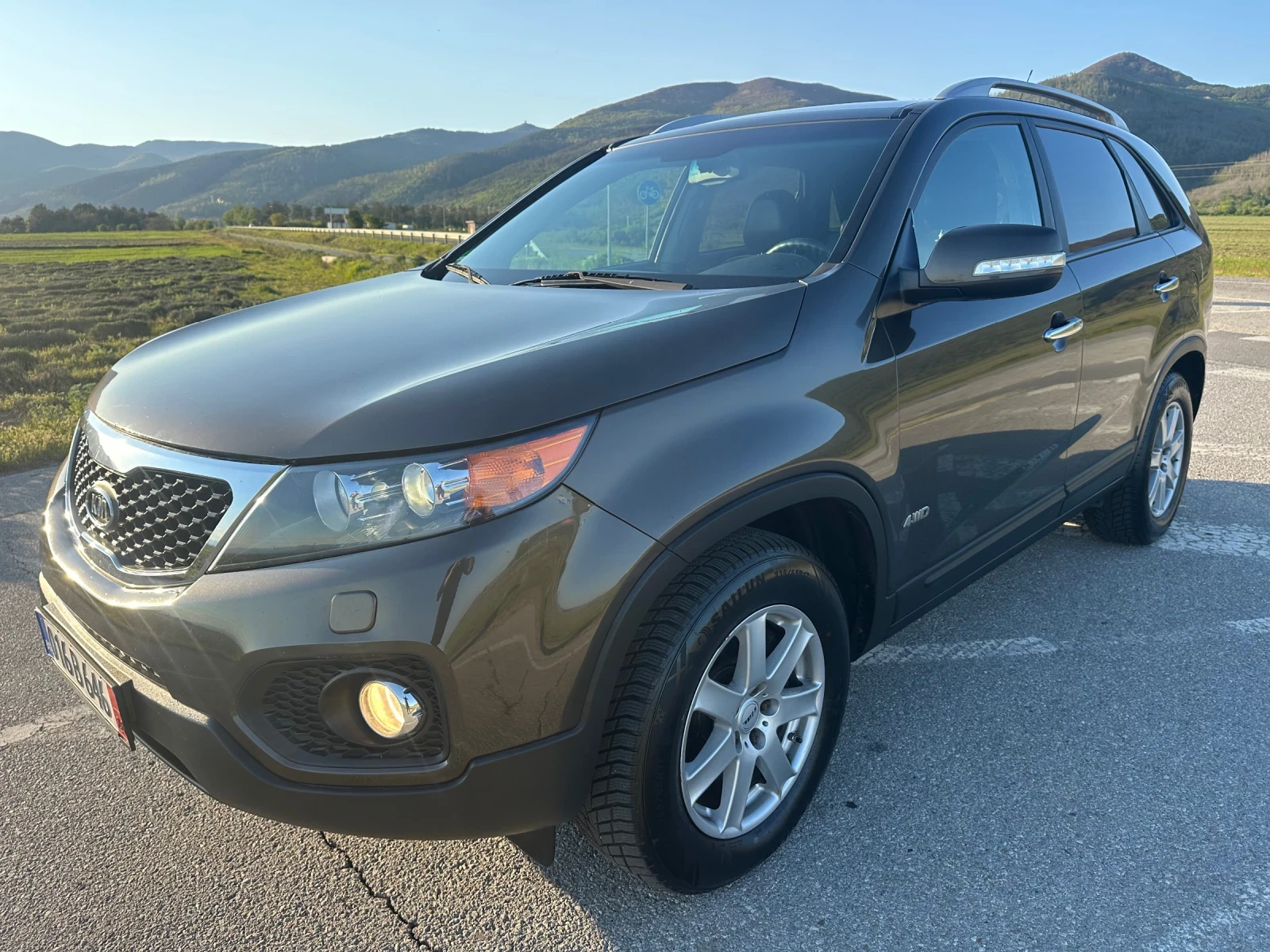 Kia Sorento 2.2 AUTO PANORAMA , снимка 3 - Автомобили и джипове - 56703316