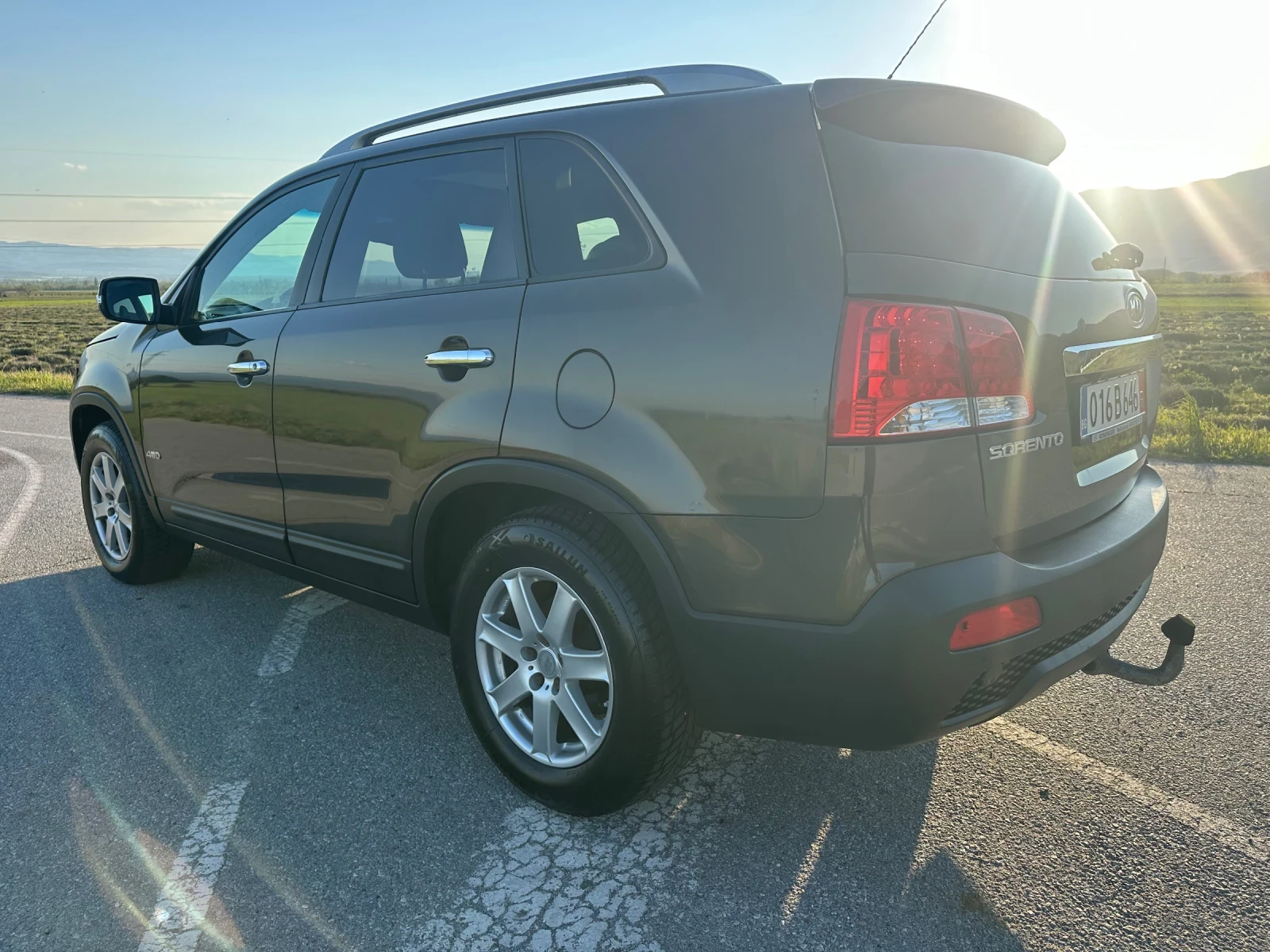 Kia Sorento 2.2 AUTO PANORAMA , снимка 4 - Автомобили и джипове - 56703316