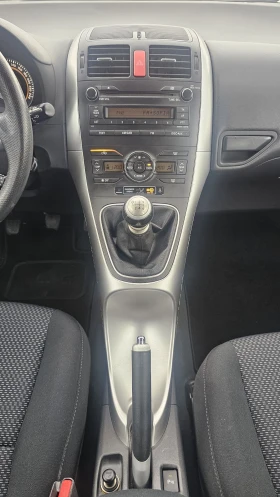 Toyota Auris 1.6 FACELIFT 132k.c. 6 �������� | Mobile.bg � ����� ������ 13