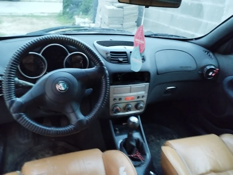 Alfa Romeo 147 1.9JTD, снимка 5 - Автомобили и джипове - 48107988