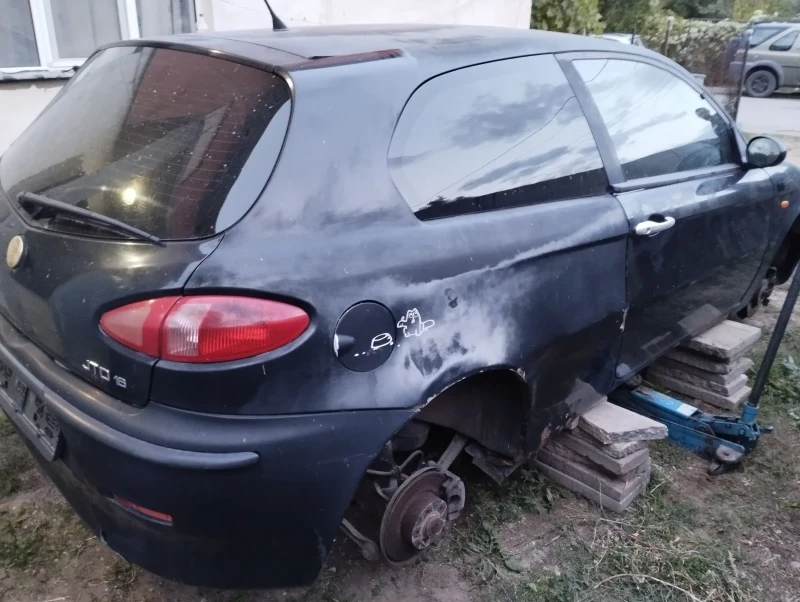 Alfa Romeo 147 1.9JTD, снимка 2 - Автомобили и джипове - 49516704