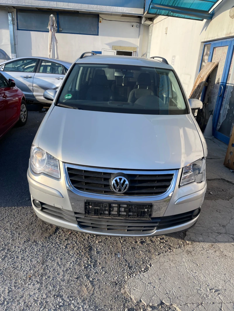 VW Touran 2.0 Метан, снимка 1 - Автомобили и джипове - 47432559