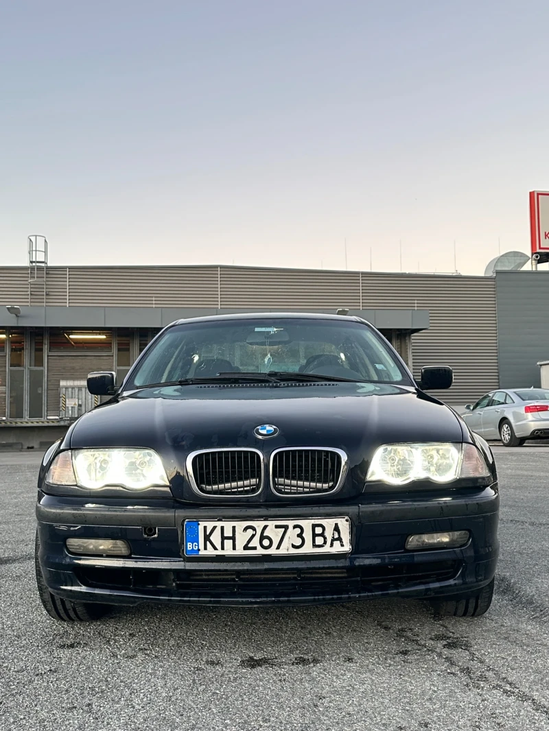 BMW 320, снимка 1 - Автомобили и джипове - 48004423