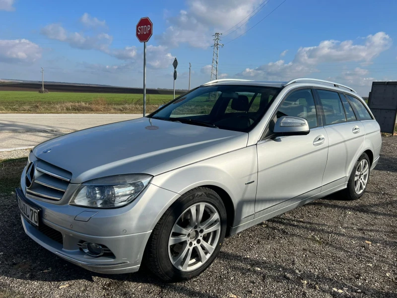 Mercedes-Benz C 180, снимка 2 - Автомобили и джипове - 48135902