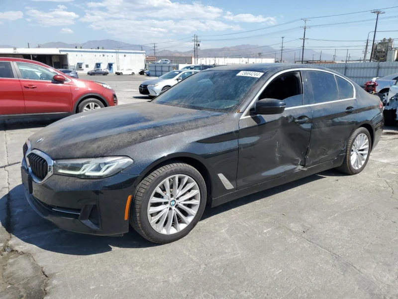 BMW 530 XI* Подгрев* Камера* Keyless* 70хил.км., снимка 1 - Автомобили и джипове - 48171904