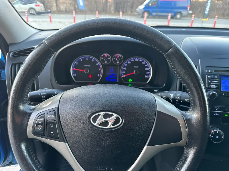 Hyundai I30 1.4 ГАЗОВ ИНЖЕКЦИОН, снимка 11 - Автомобили и джипове - 48561829