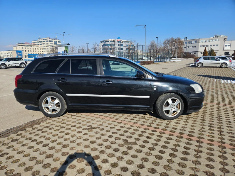 Toyota Avensis 2.2 D-CAT, снимка 6 - Автомобили и джипове - 49210035