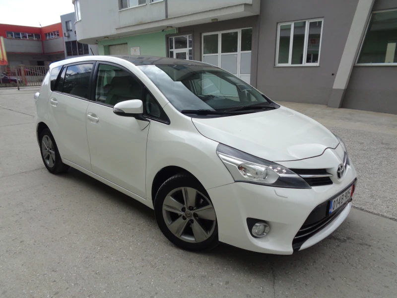 Toyota Verso 1.6D-4D-NAVI-PANORAMA-KOJA-KAMERA, снимка 2 - Автомобили и джипове - 50487182