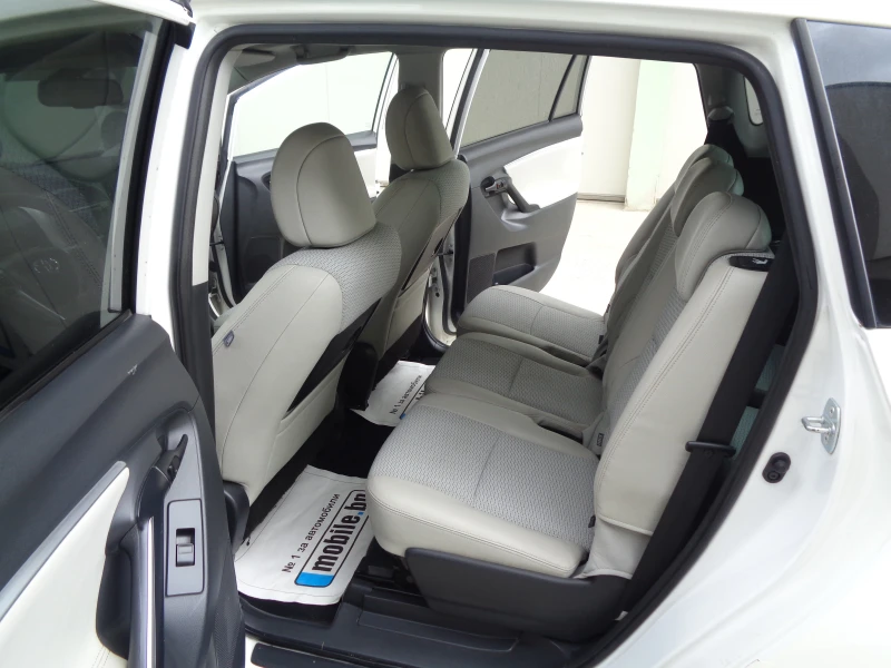 Toyota Verso 1.6D-4D-NAVI-PANORAMA-KOJA-KAMERA, снимка 11 - Автомобили и джипове - 50487182