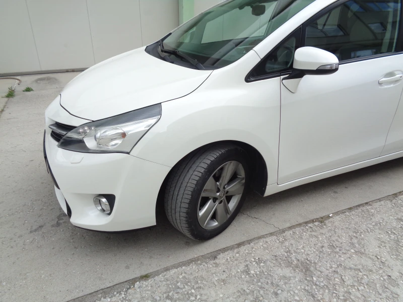 Toyota Verso 1.6D-4D-NAVI-PANORAMA-KOJA-KAMERA, снимка 9 - Автомобили и джипове - 50487182