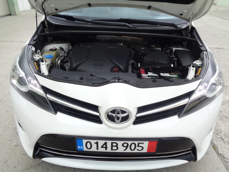 Toyota Verso 1.6D-4D-NAVI-PANORAMA-KOJA-KAMERA, снимка 16 - Автомобили и джипове - 50487182